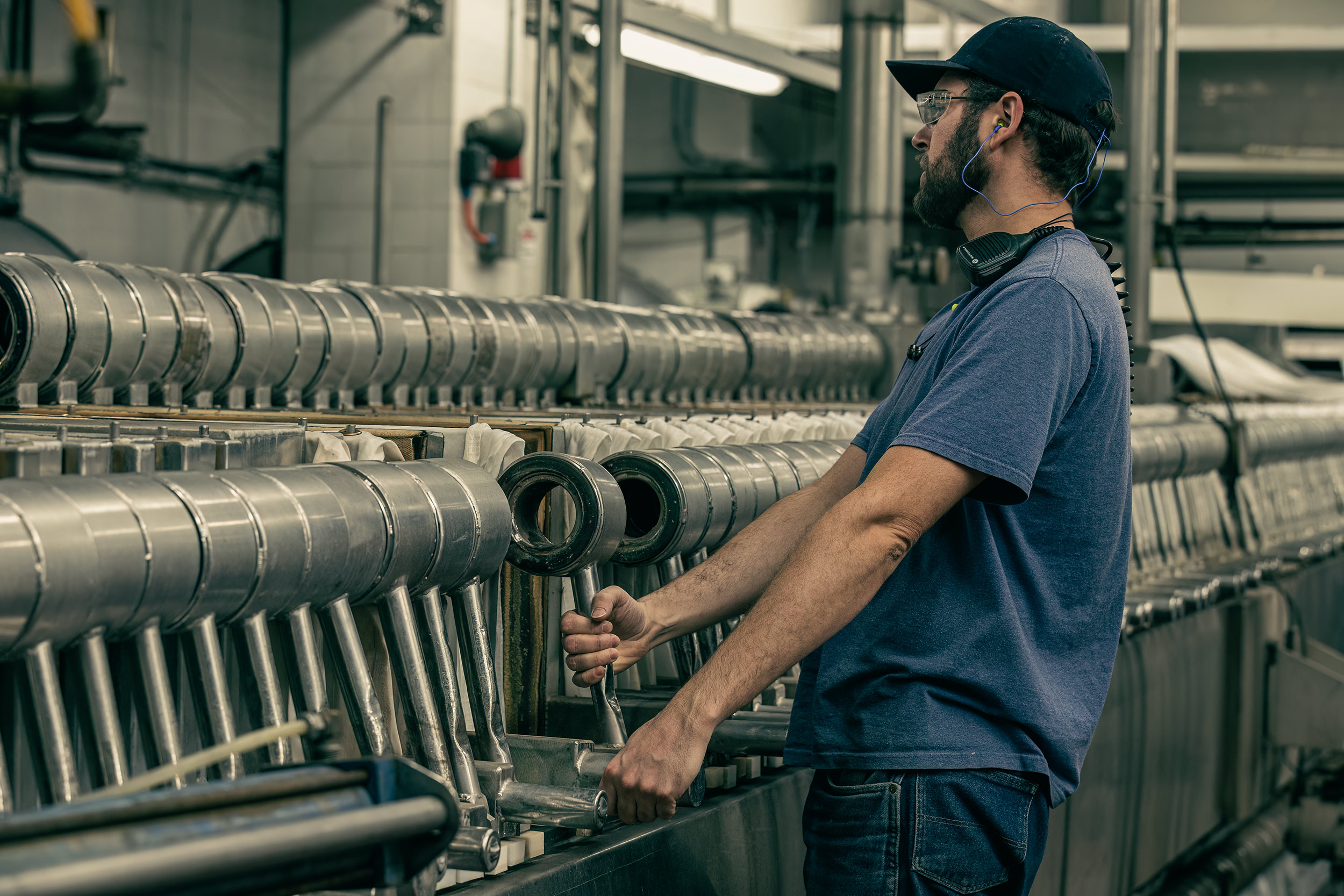 Beer brewing, cleaning filters for Coors Brewery
